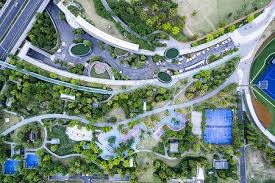 世体：巴萨曾想在21-22赛季签阿尔瓦雷斯，但最终选择了费兰